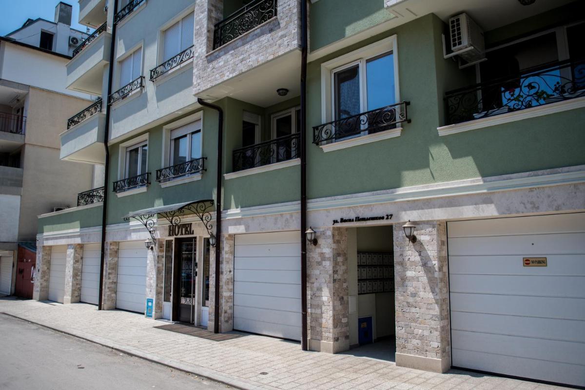 Suitetrails - Arletti Hotel