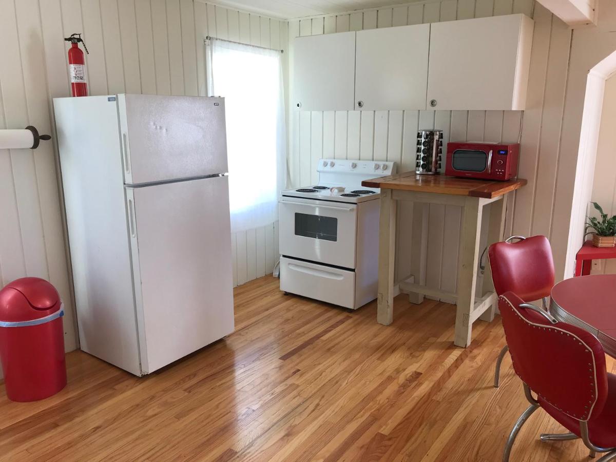 Secluded, Charming and Unique! Spacious Apartment EXCELLENT Central Location - Hizvo
