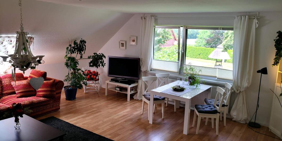 Charmante Ferienwohnung 3 Zimmer Kueche Bad zentrale Lage - Hizvo