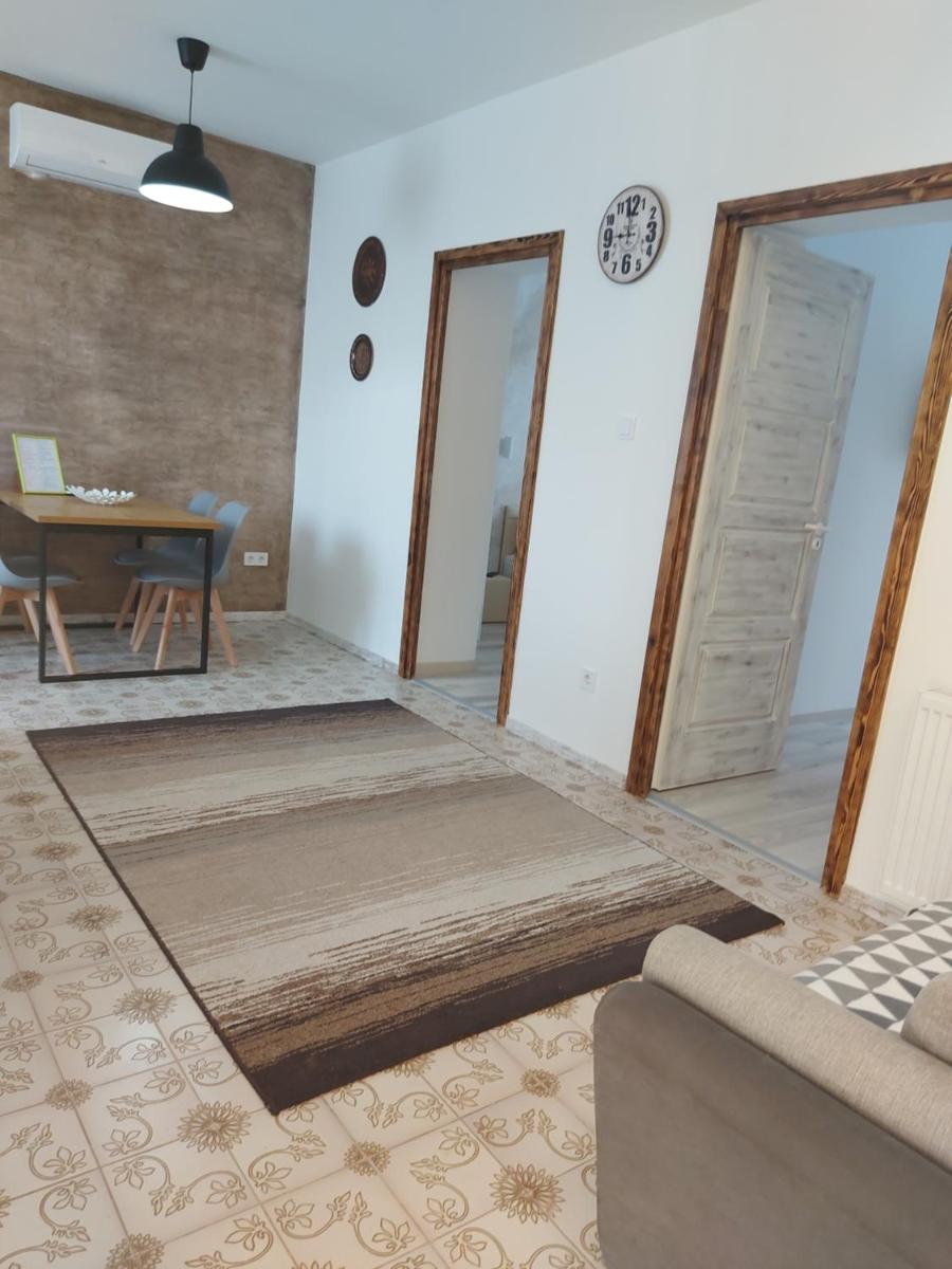 Central Lux Apartments - Housity