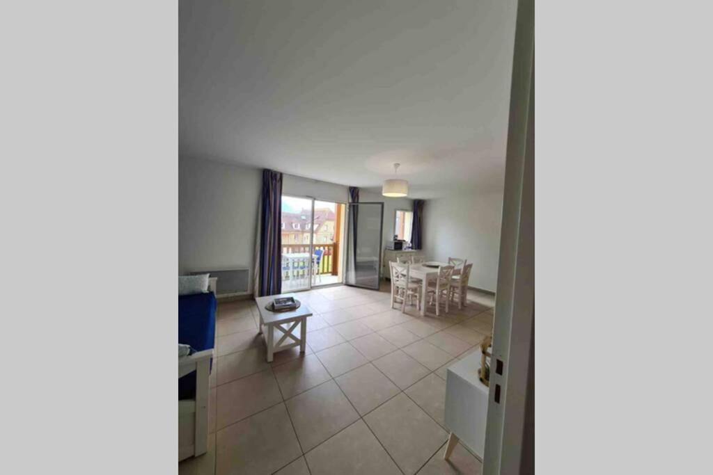 Les Mouettes appartement pour 4, résidence de vacances avec piscine - Housity
