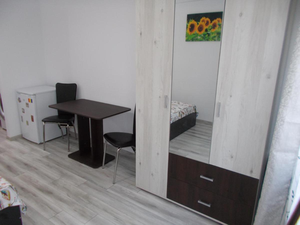 Peninsula-Cazino,Dalvi - Housity