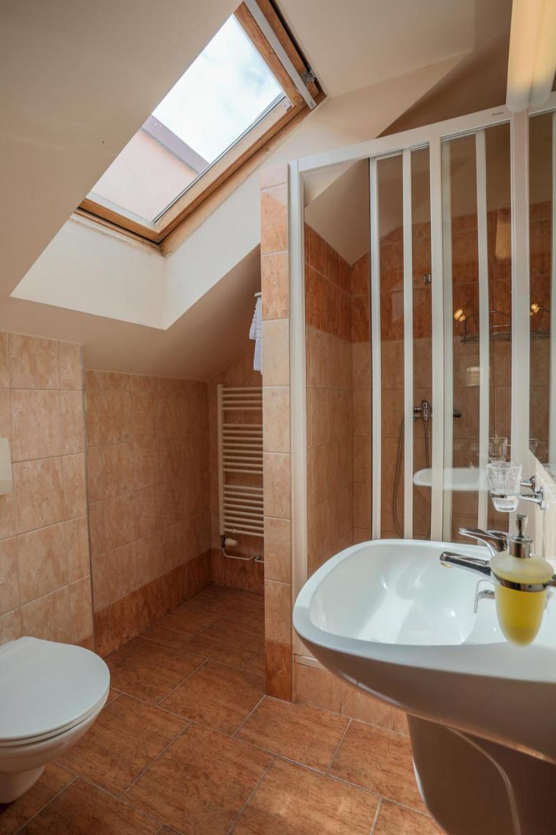 Pension U Lilie - Housity