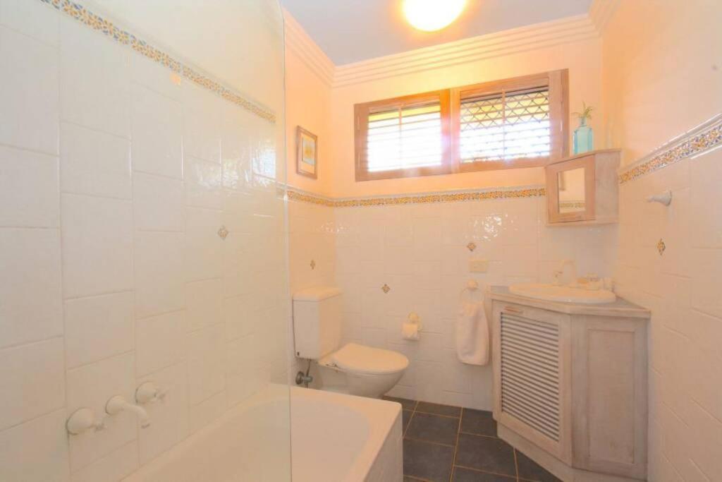 Byron Bay Accom - Byron Break - 4/32 Tennyson St - Housity