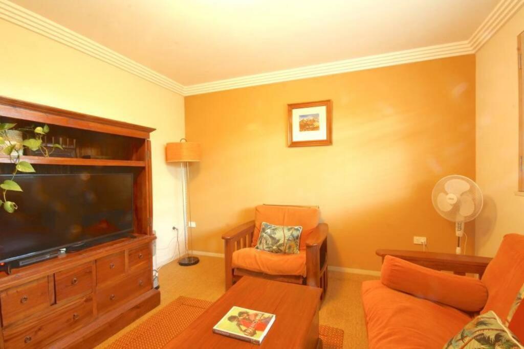 Byron Bay Accom - Byron Break - 4/32 Tennyson St - Housity