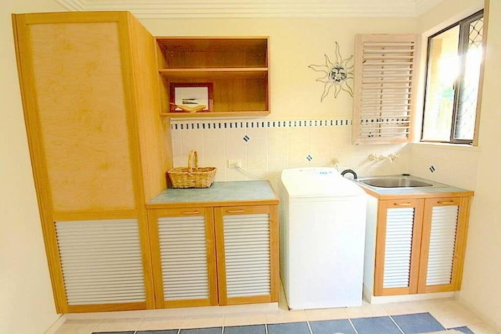 Byron Bay Accom - Byron Break - 4/32 Tennyson St - Housity