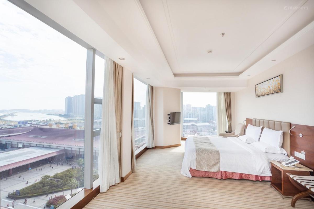 L Hotels Changsheng Branch - Housity