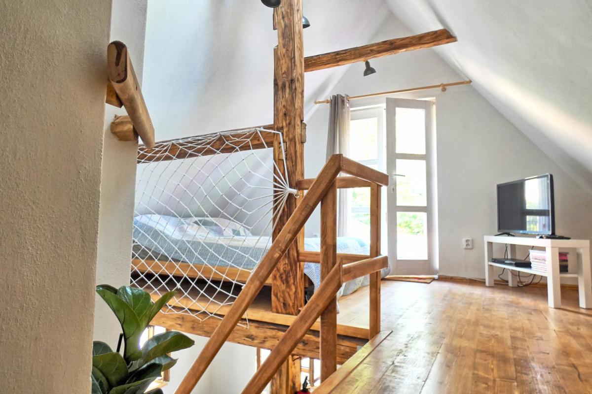 Suitetrails - Apartmán u Potoka