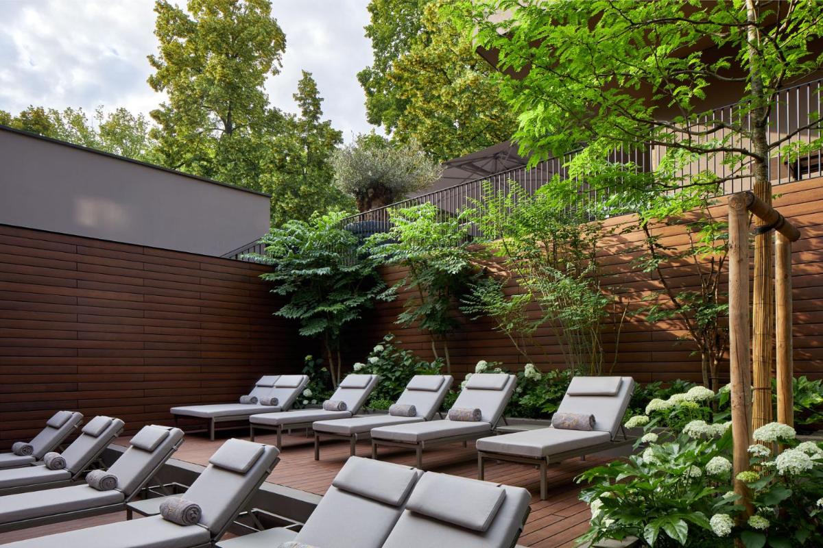Jardin de l'établissement L'Esquisse Hotel & Spa Colmar - MGallery Collection