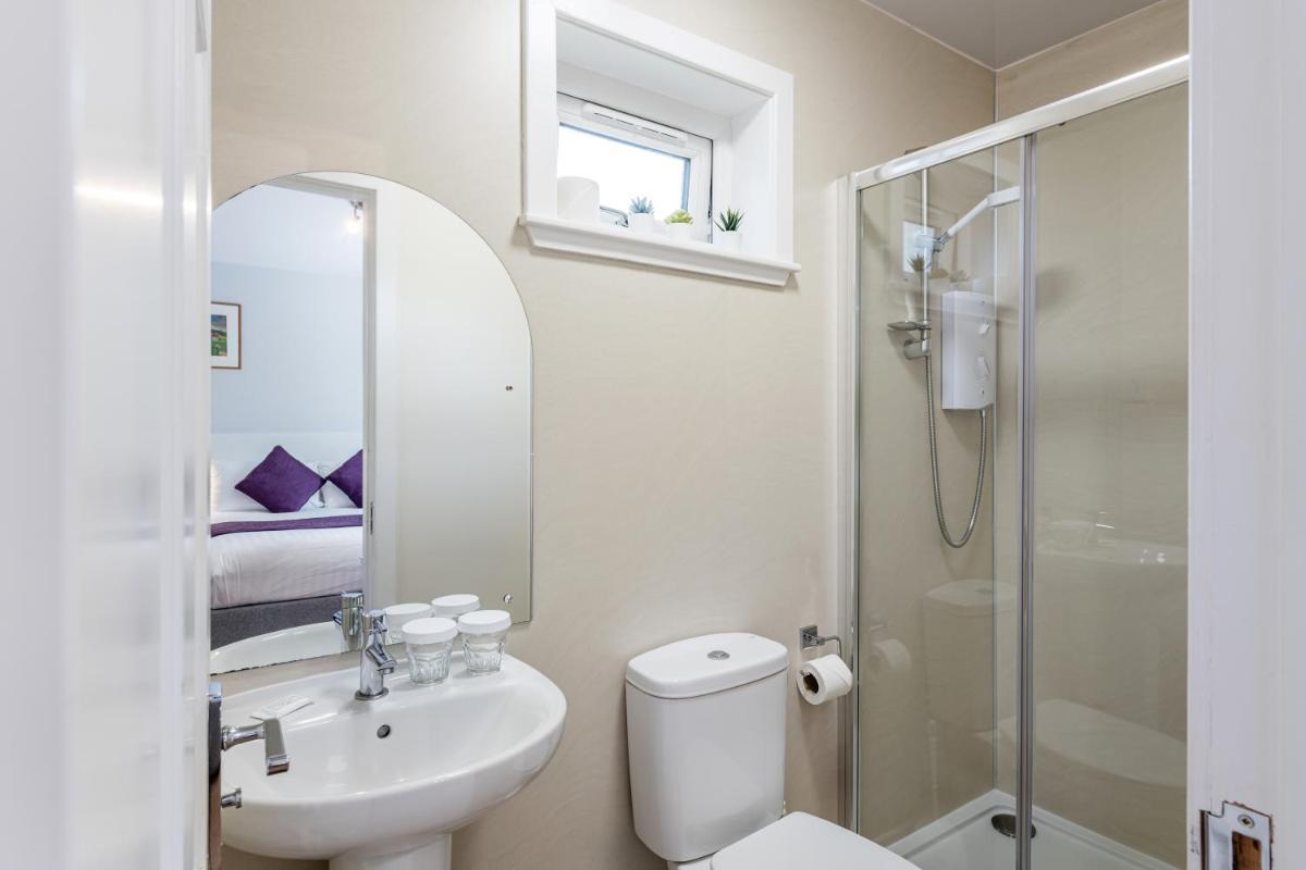 High Range Self-Catering Chalets - Housity