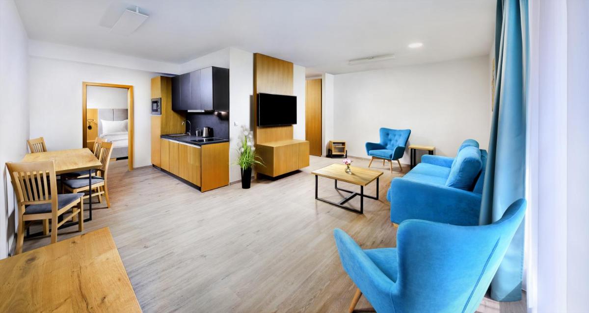 Rezort Maladinovo pri Liptovskej Mare - Housity