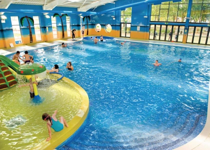 Impeccable 3 bedroom lodge pet friendly - Housity