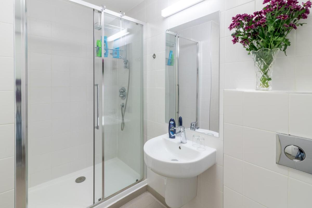 Wynfrid House - Housity