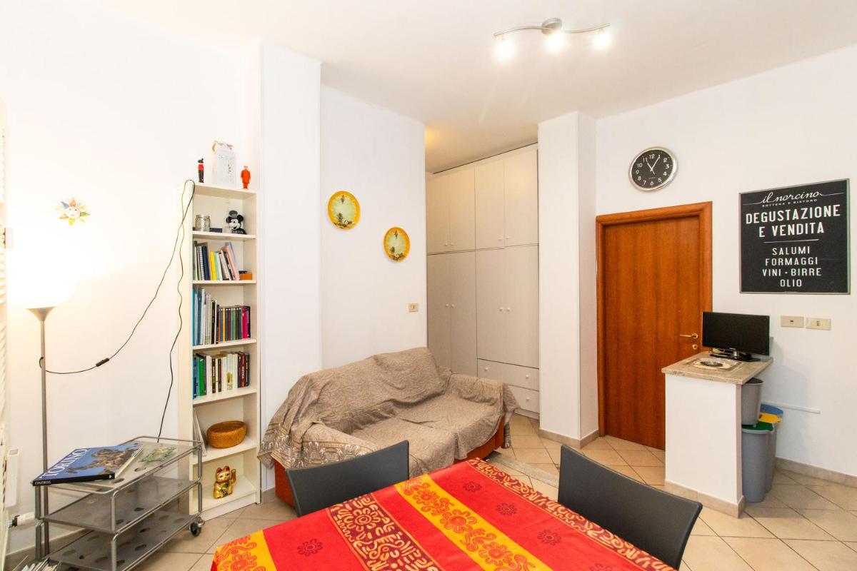 Turin Santa Rita Balcony Flat - Housity