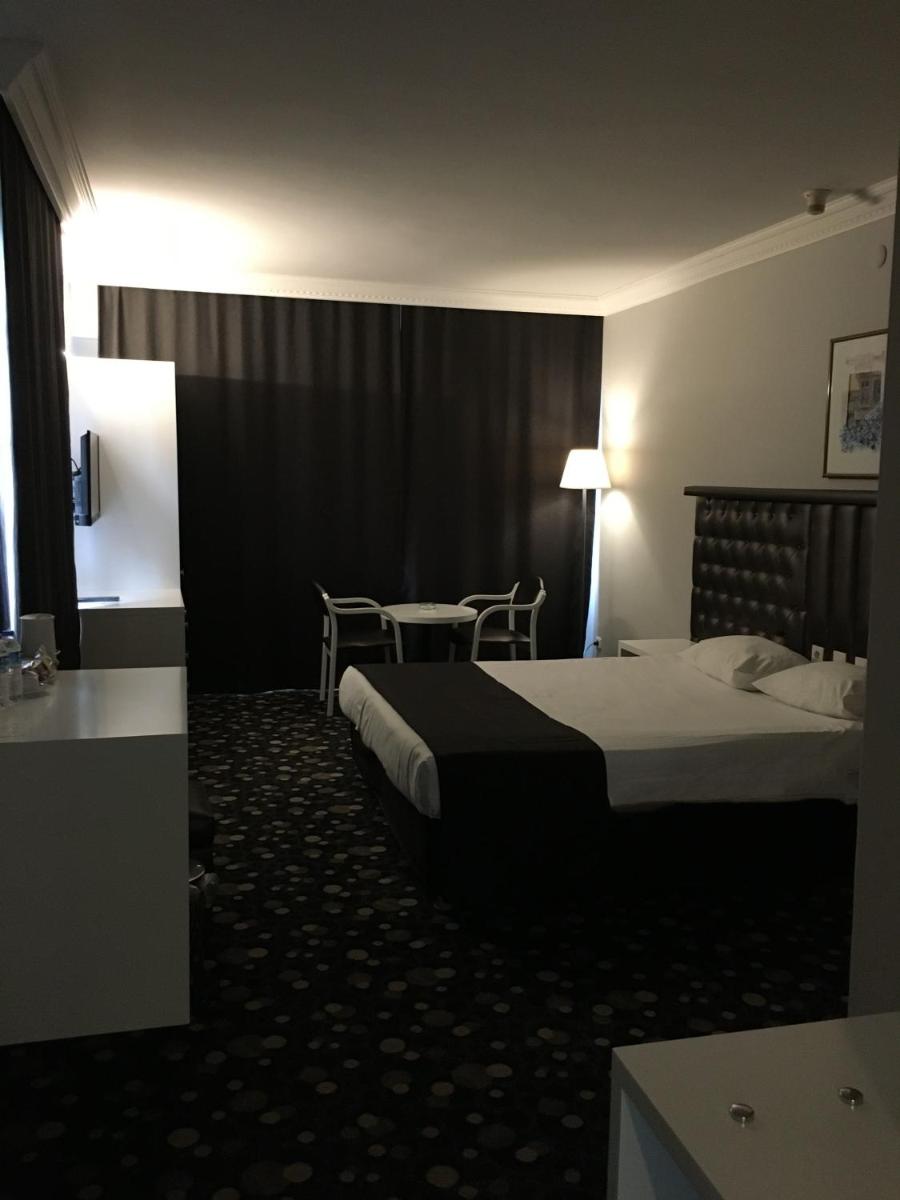 Hotel Eken Prestige - Housity