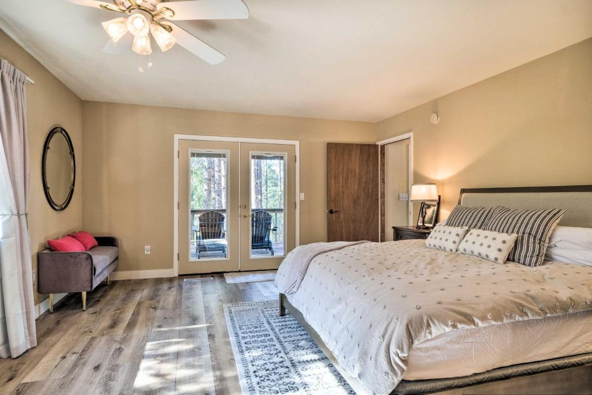 Pine Mountain Cabin with Hot Tub, 2 Mins to Marina! - Housity