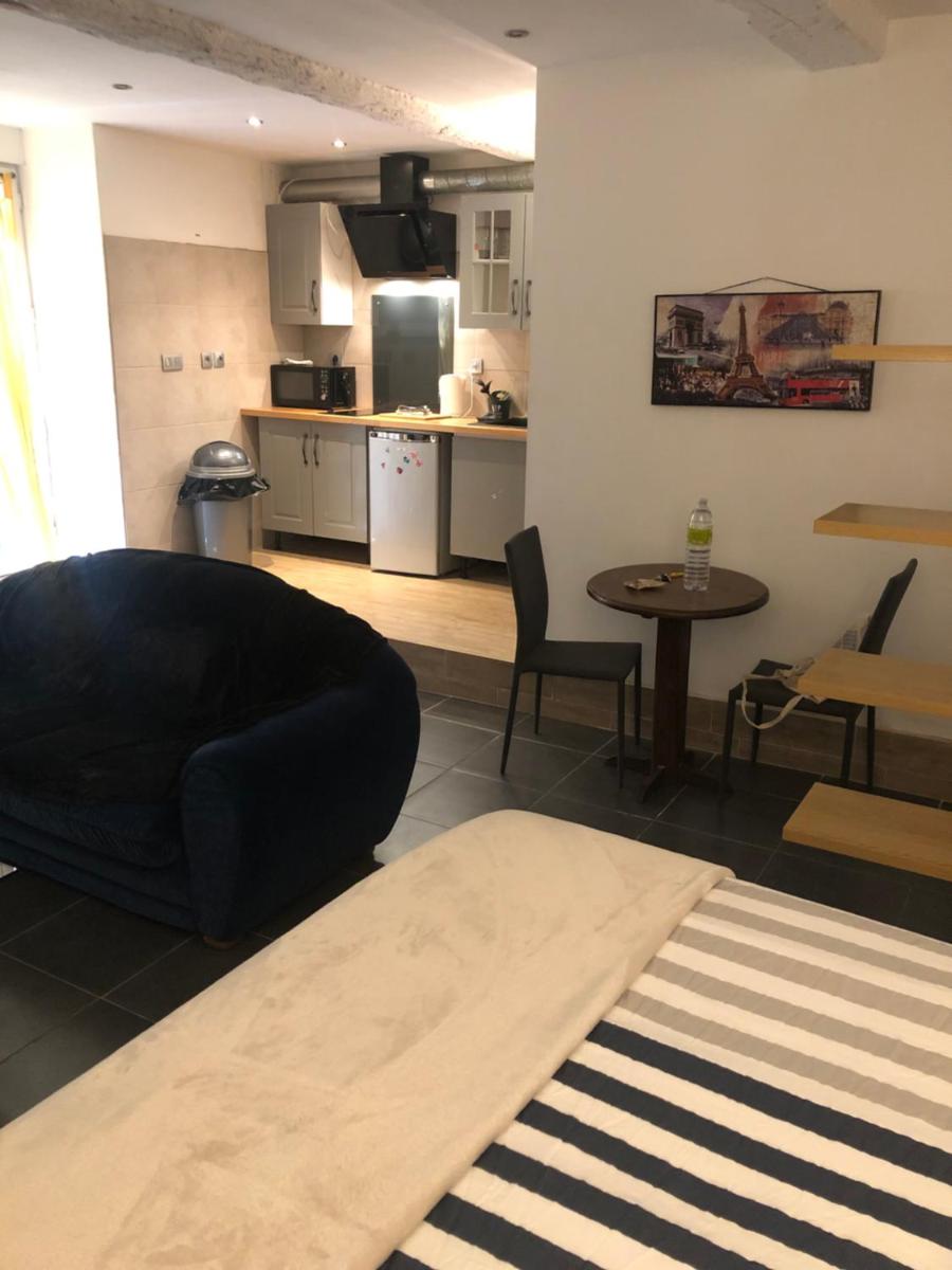 Studio centre ville proche gare avec cour privée - Housity