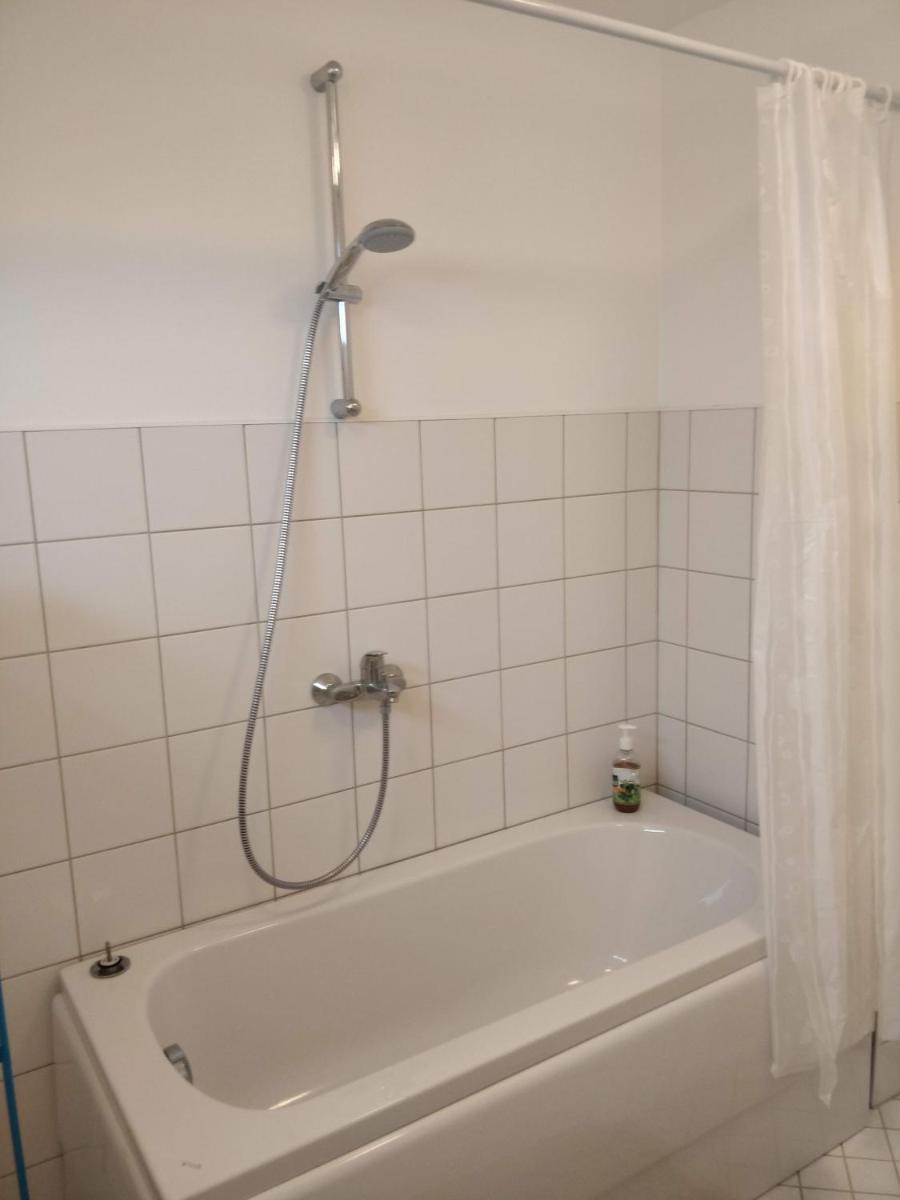 Laheveere Villa - Housity