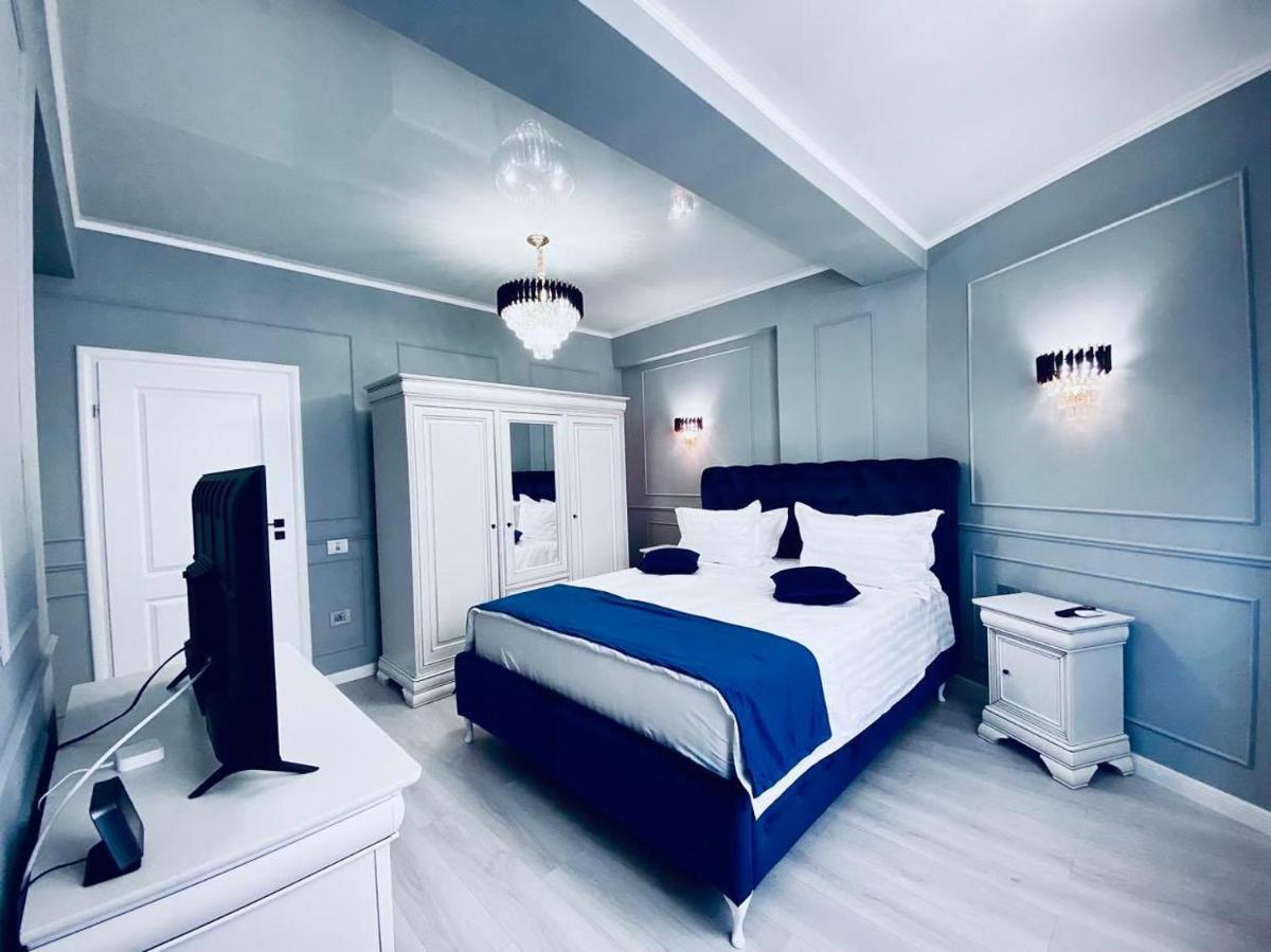 Luxury by the sea, Mamaia - Housity