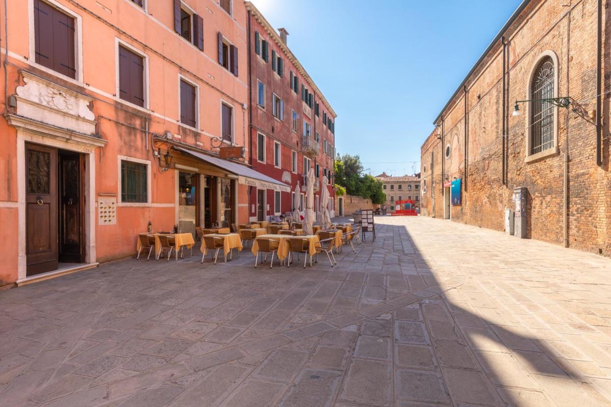 giulia house - Housity