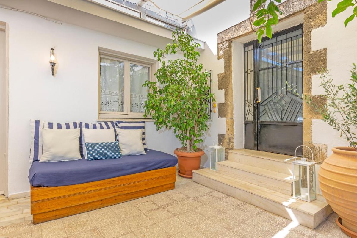Hidden Gem of Afandou , Traditional House & Patio - Housity