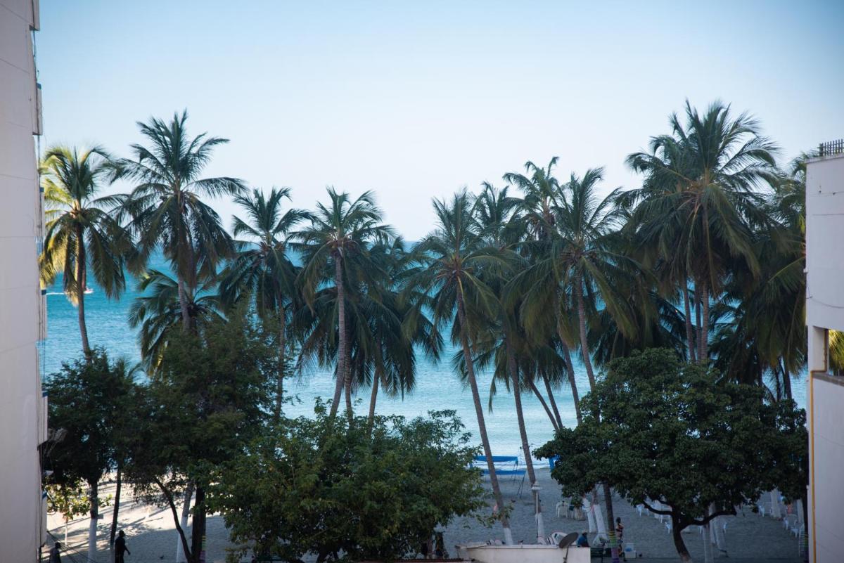 Cristal Caribbean Rodadero Santa Marta - Housity