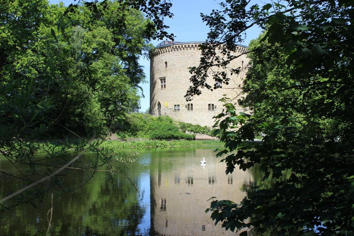 Ferienwohnungen Burg im Zwinger - Housity