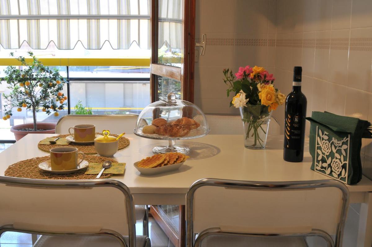 Sole & Querce Apartments- Bike Friendly with garage - Hizvo