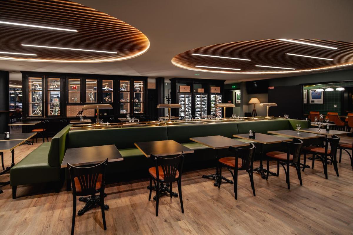 Restaurant ou autre lieu de restauration dans l'établissement ibis Styles Castelnaudary