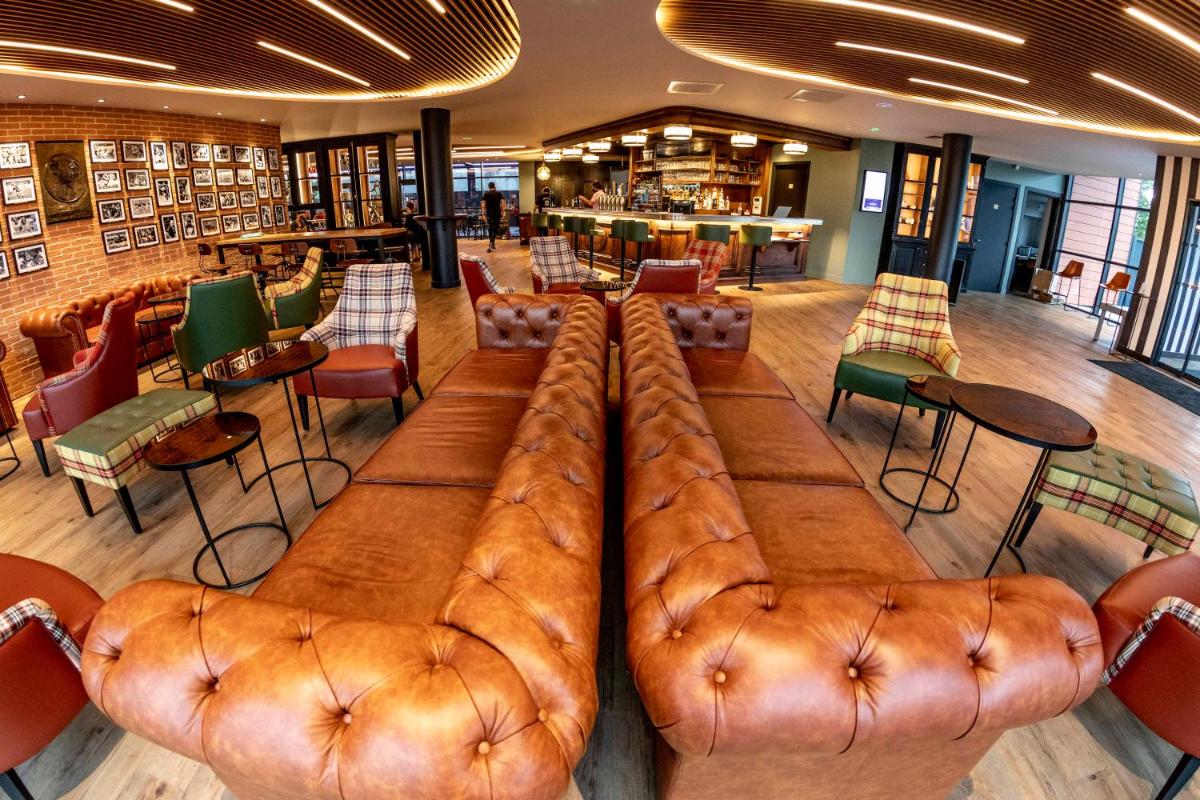 Coin salon dans l'établissement ibis Styles Castelnaudary