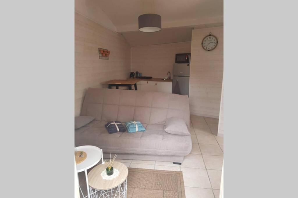 Maisonnette en pierre indépendante de 20 m2 - Housity