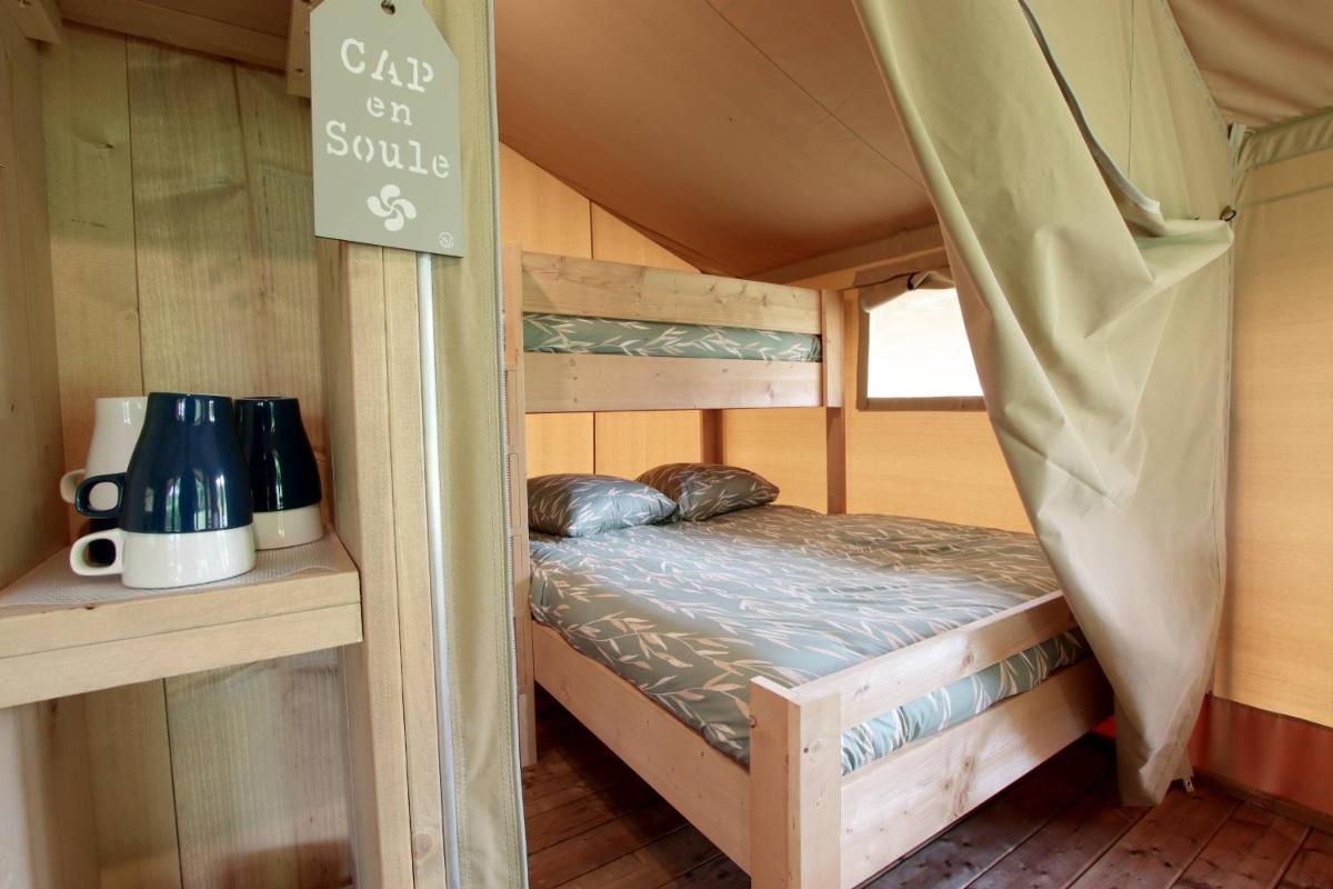 TENTE SAFARI Lodge FERME CARRIQUE - Housity