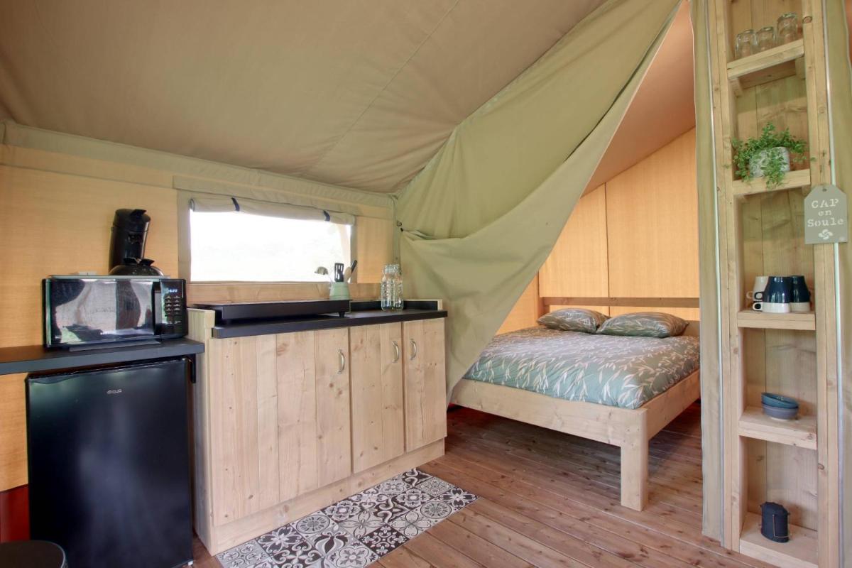 TENTE SAFARI Lodge FERME CARRIQUE - Housity