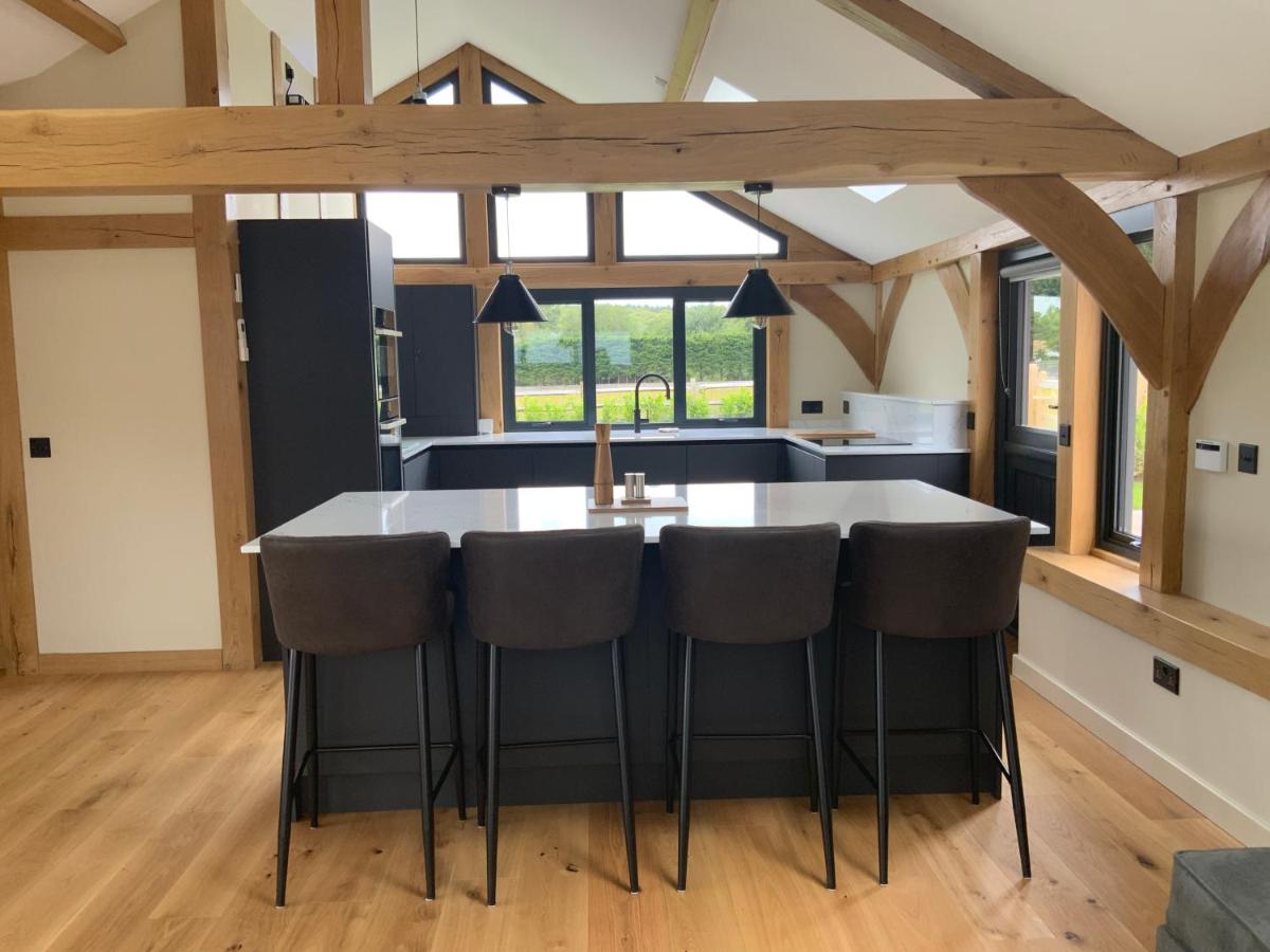 Little Oak Lodge - Housity