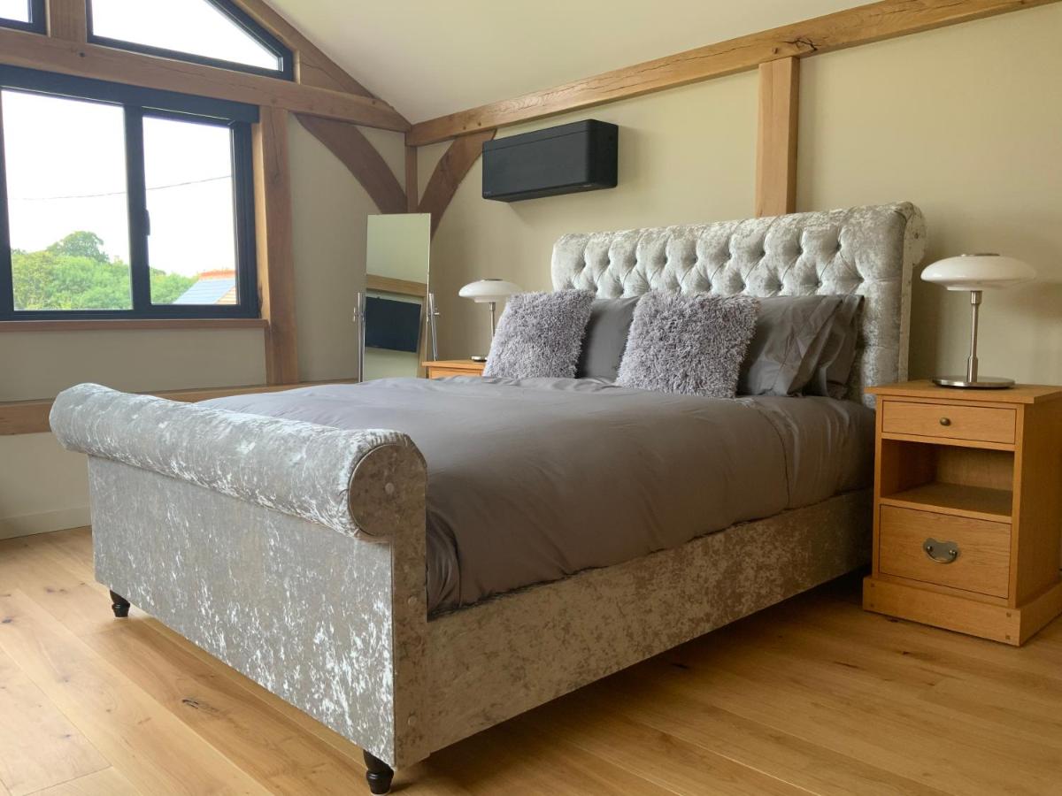 Little Oak Lodge - Housity