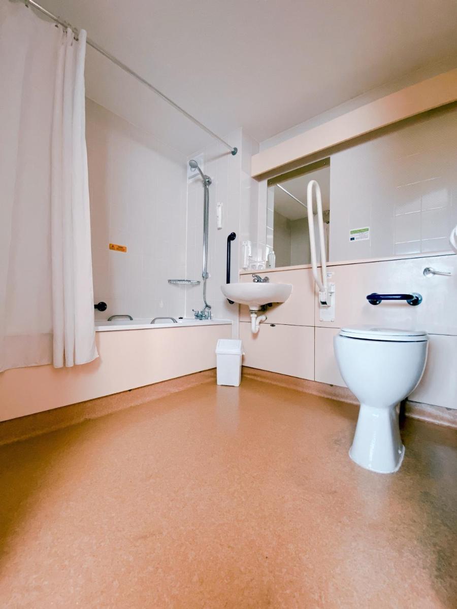 Redwings Lodge Baldock - Housity