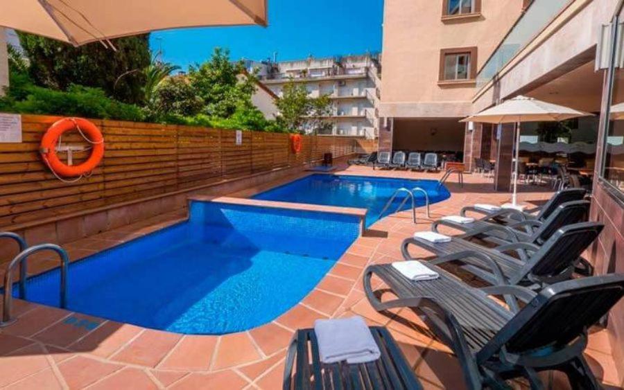 Piscina en o cerca de Tossa Beach Center