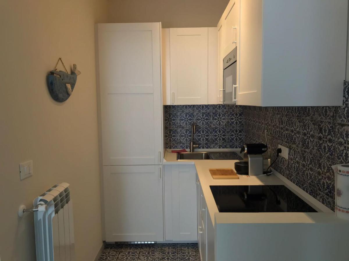 Bric 44 - Housity