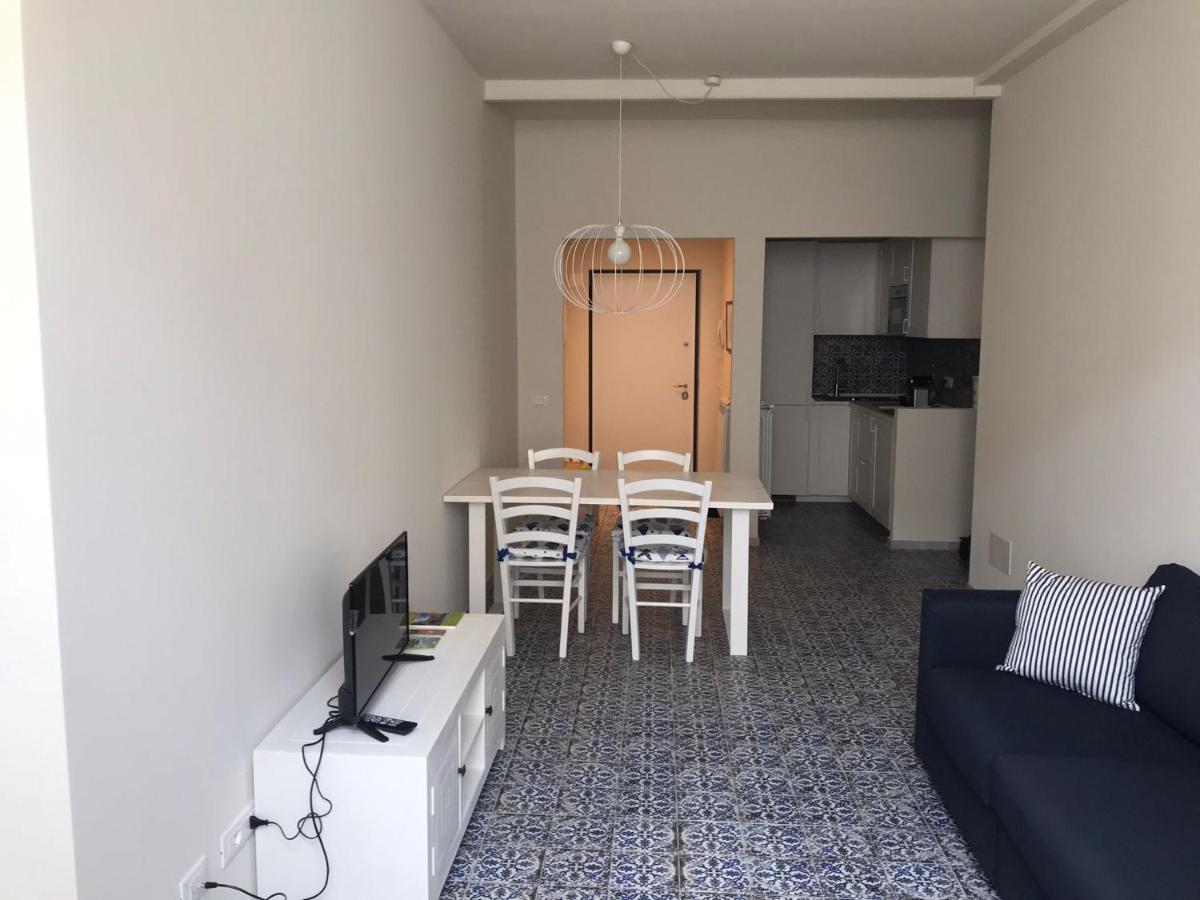 Bric 44 - Housity