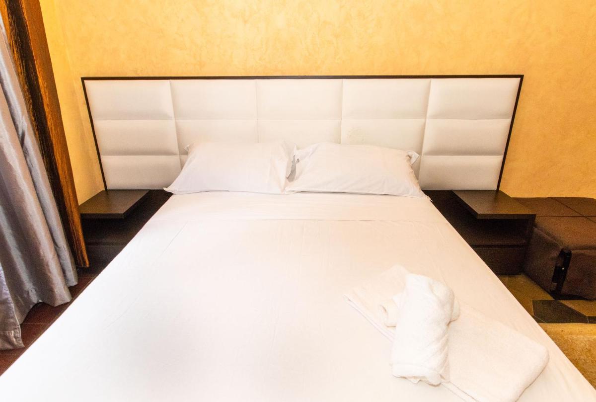 Borgo San Paolo Stylish Apt with Jacuzzi - Housity