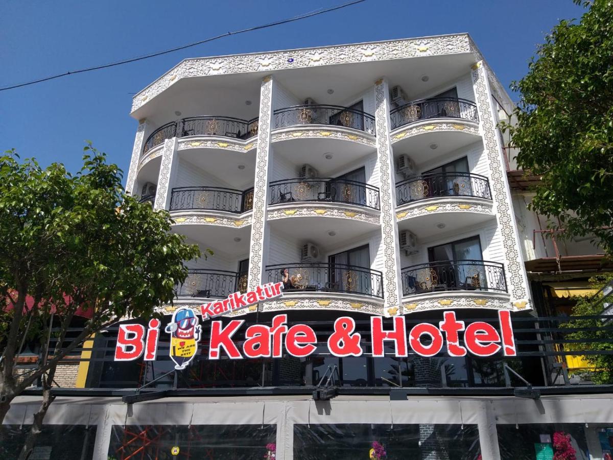 Karikatür Bi Hotel - Housity