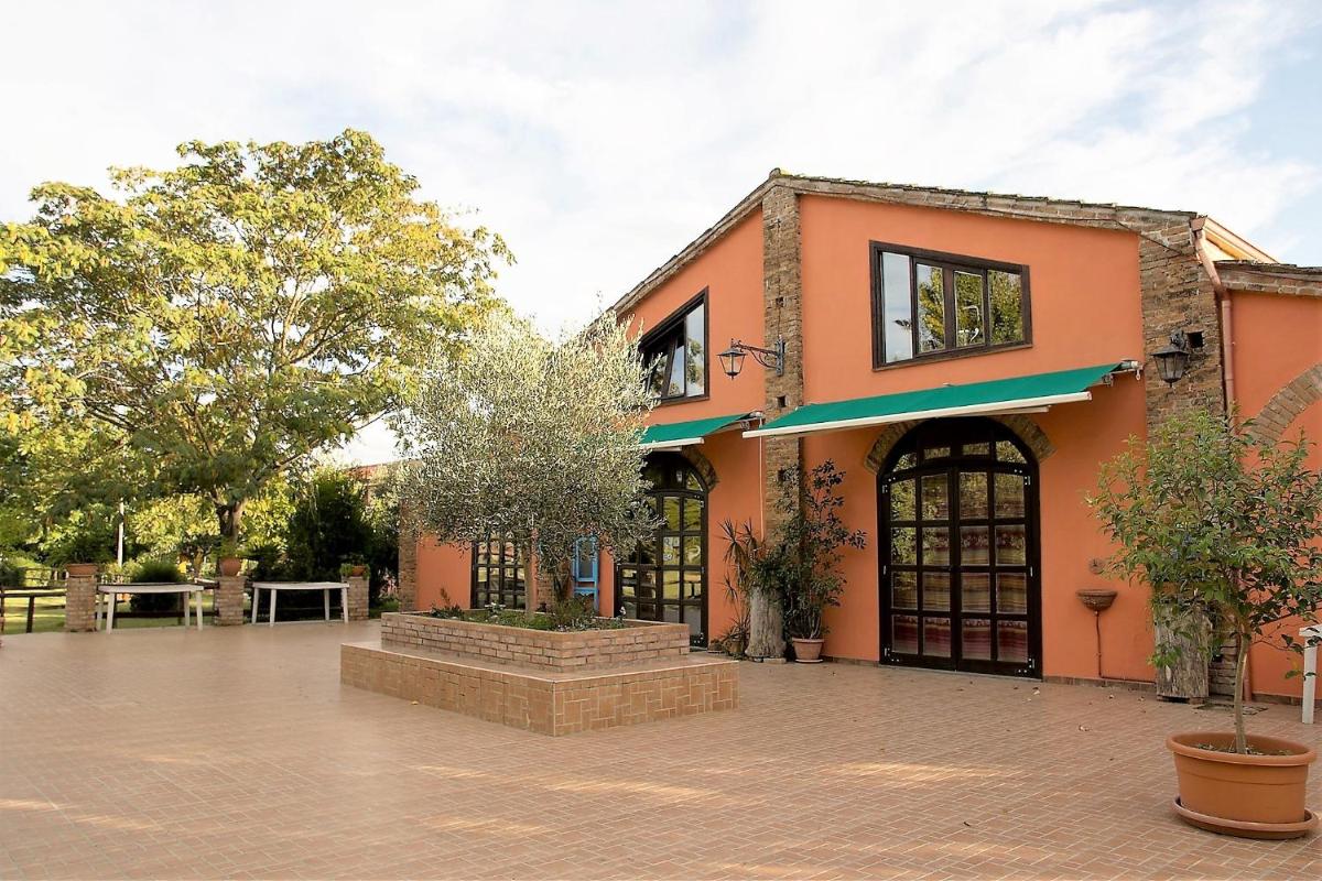 Agriturismo PagliaLonga - Housity
