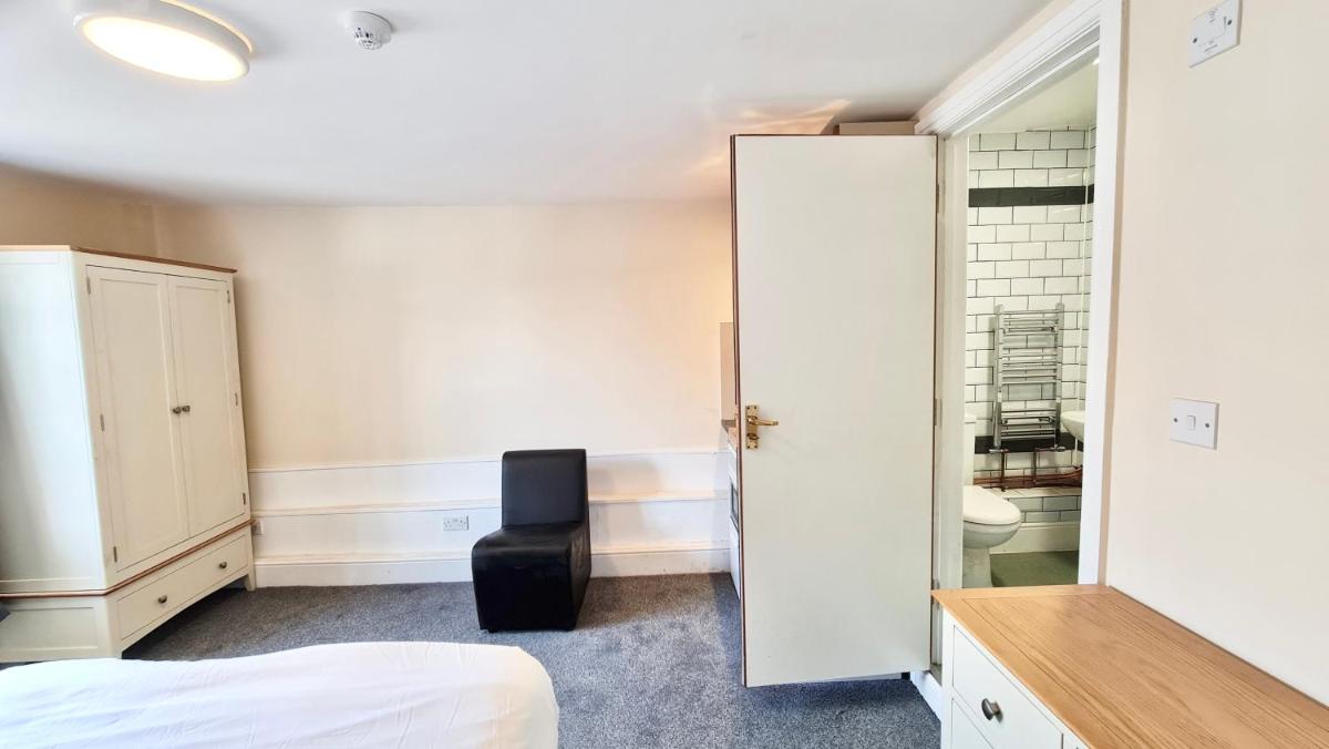 Grace Apartments - Living Rock - Housity