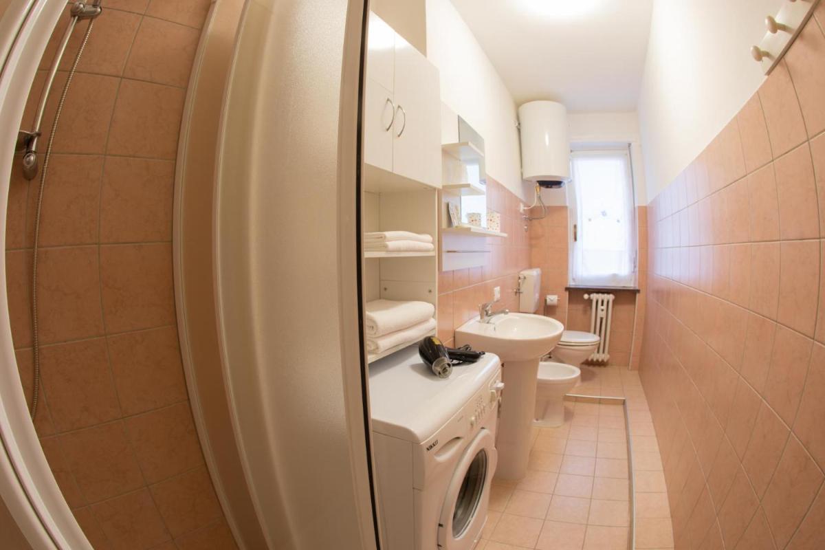 Lorenzo's Apartament - Housity