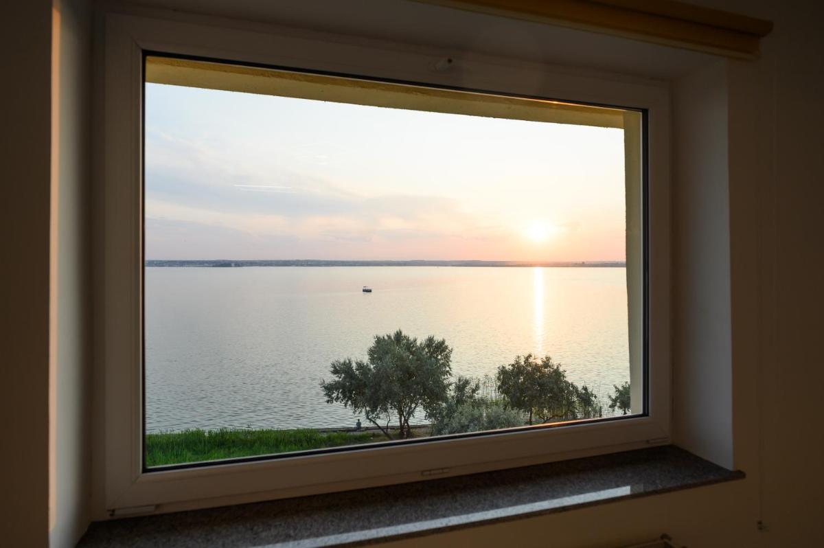Sunset Lake Apartament Mamaia - Housity
