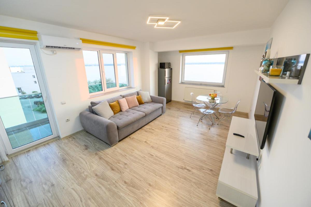 Sunset Lake Apartament Mamaia - Housity