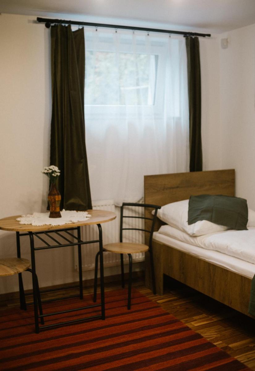 Komfortowy apartament z bezpośrednim wyjściem na ogród - Housity