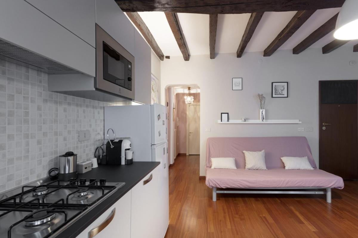 Rua Freda Apartments - Housity