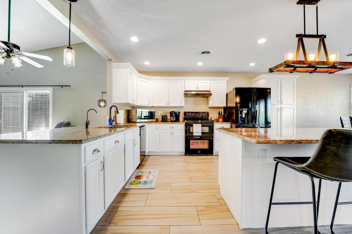 Peoria Paradise - Housity