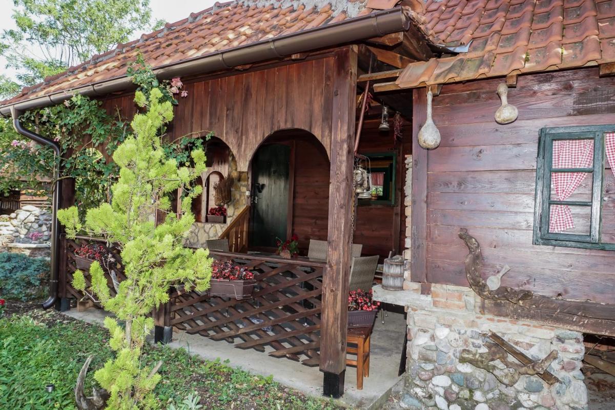 Vajat BB - Housity